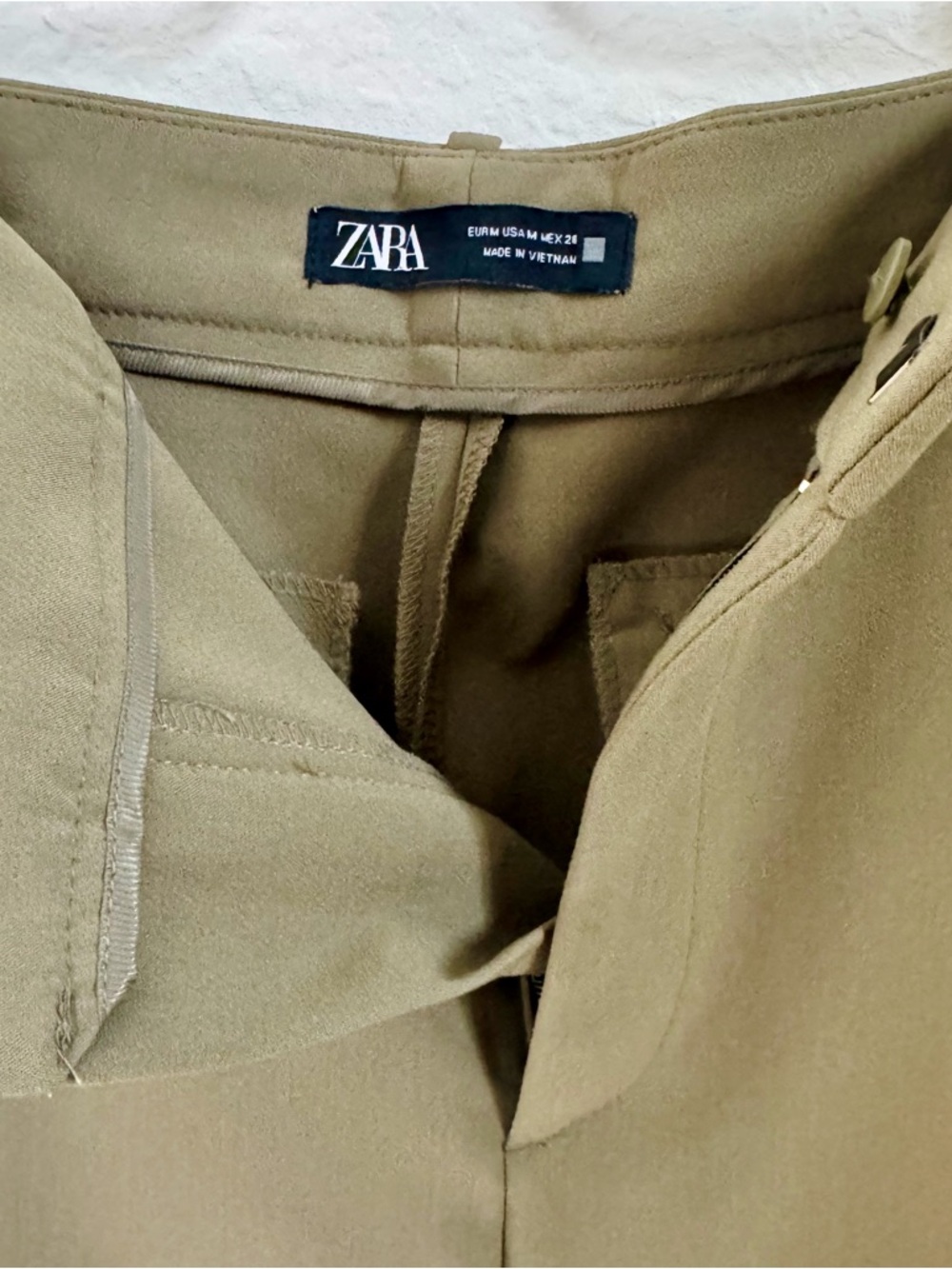 ZARA Women’s Olive Green Pleated Pants size Medium - Picture 4 of 5
